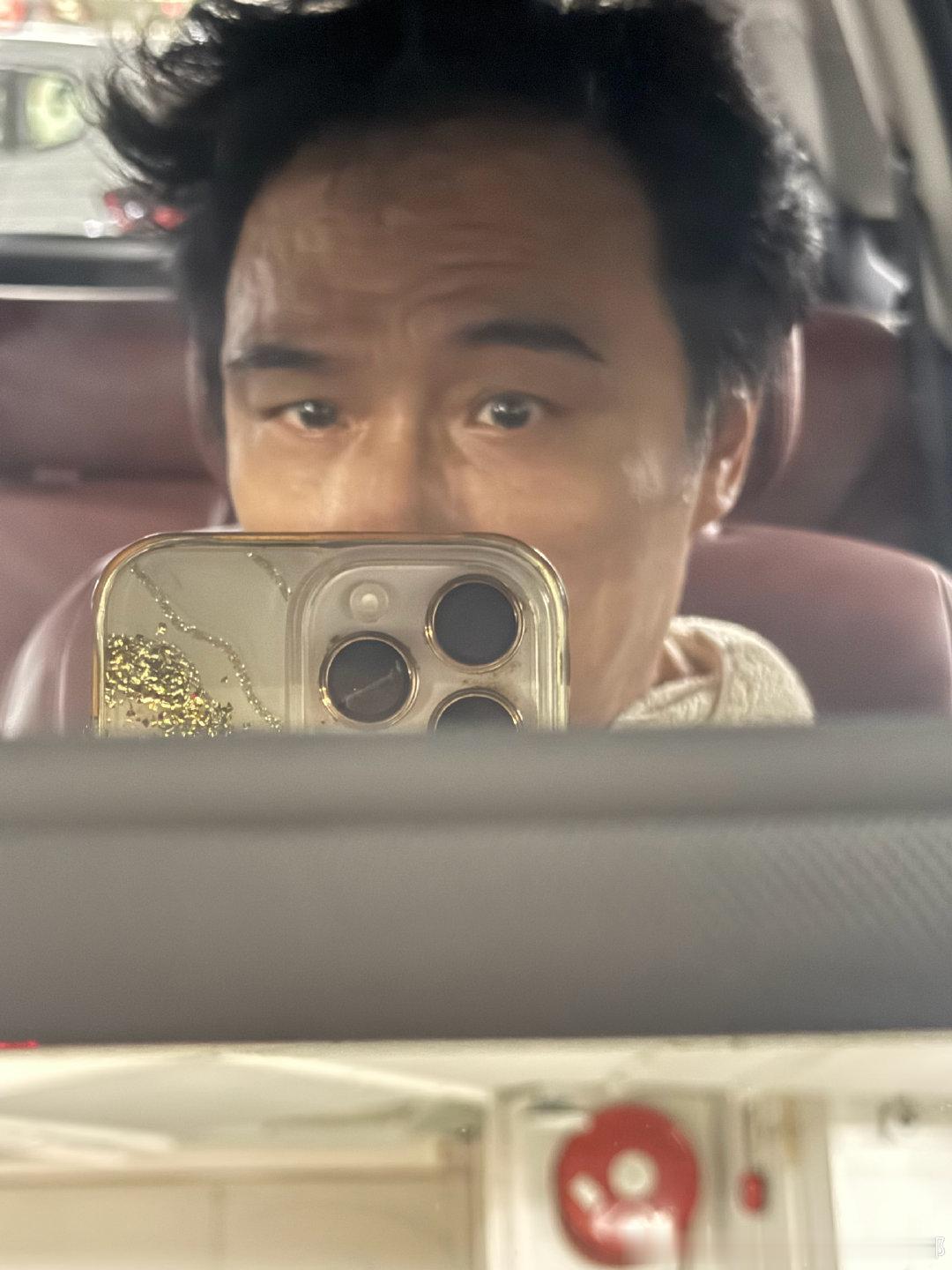 自戀自拍系列！全新角度 ​