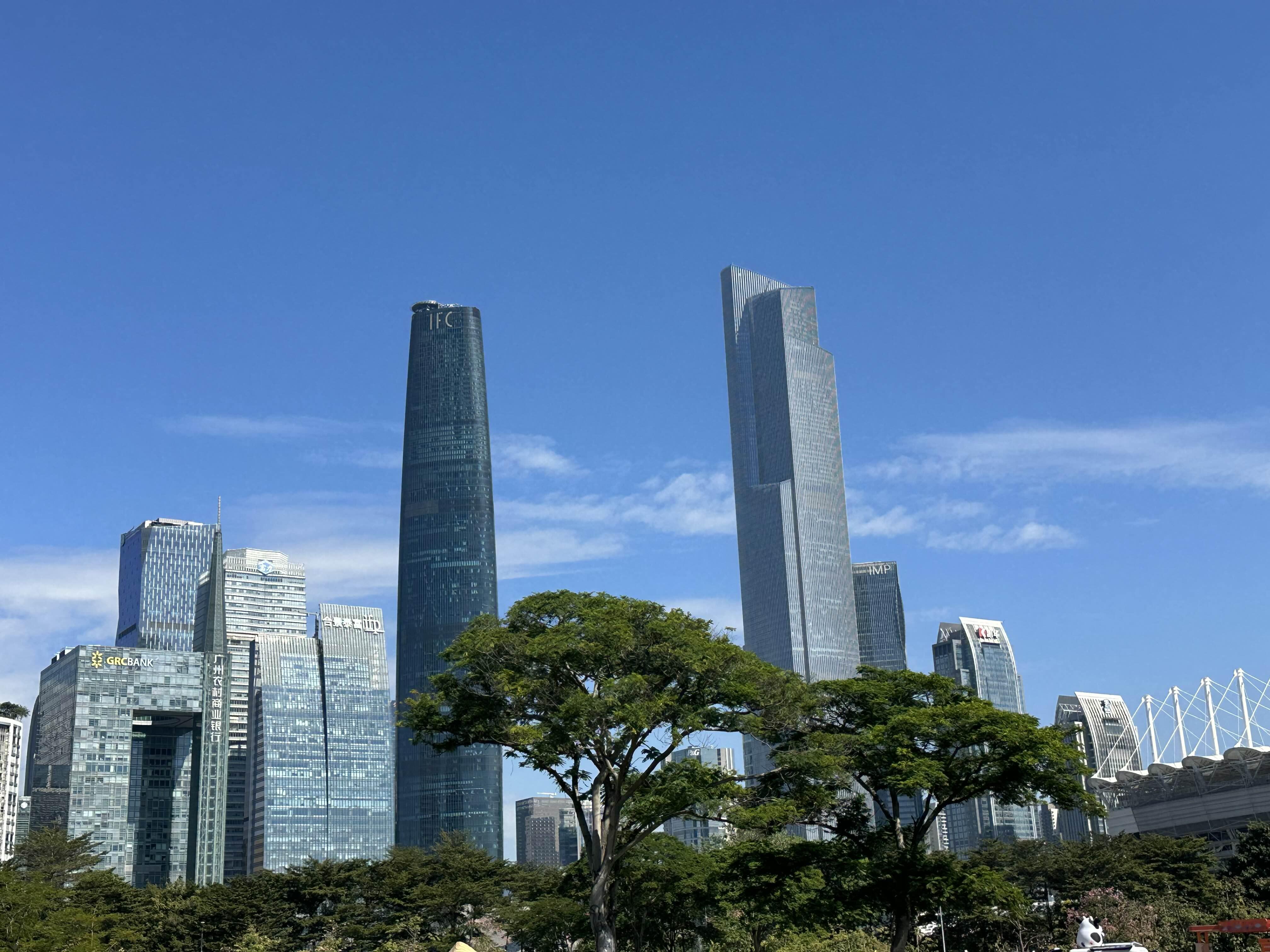 广州塔综合指南  一、基本信息  • 位置：广州市海珠区阅江西路222...