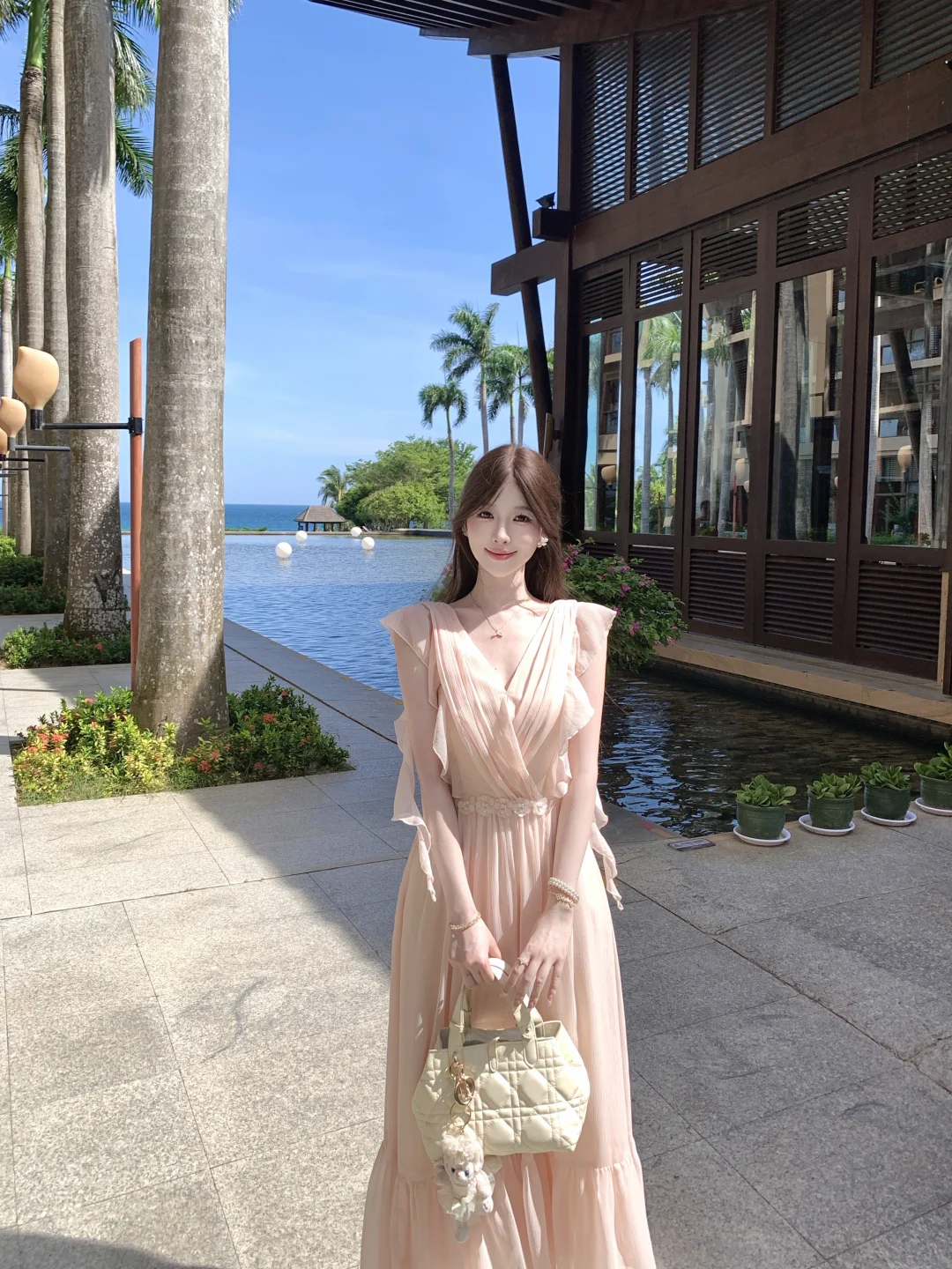 🏝️度假穿粉色会被阳光晒的甜甜吗