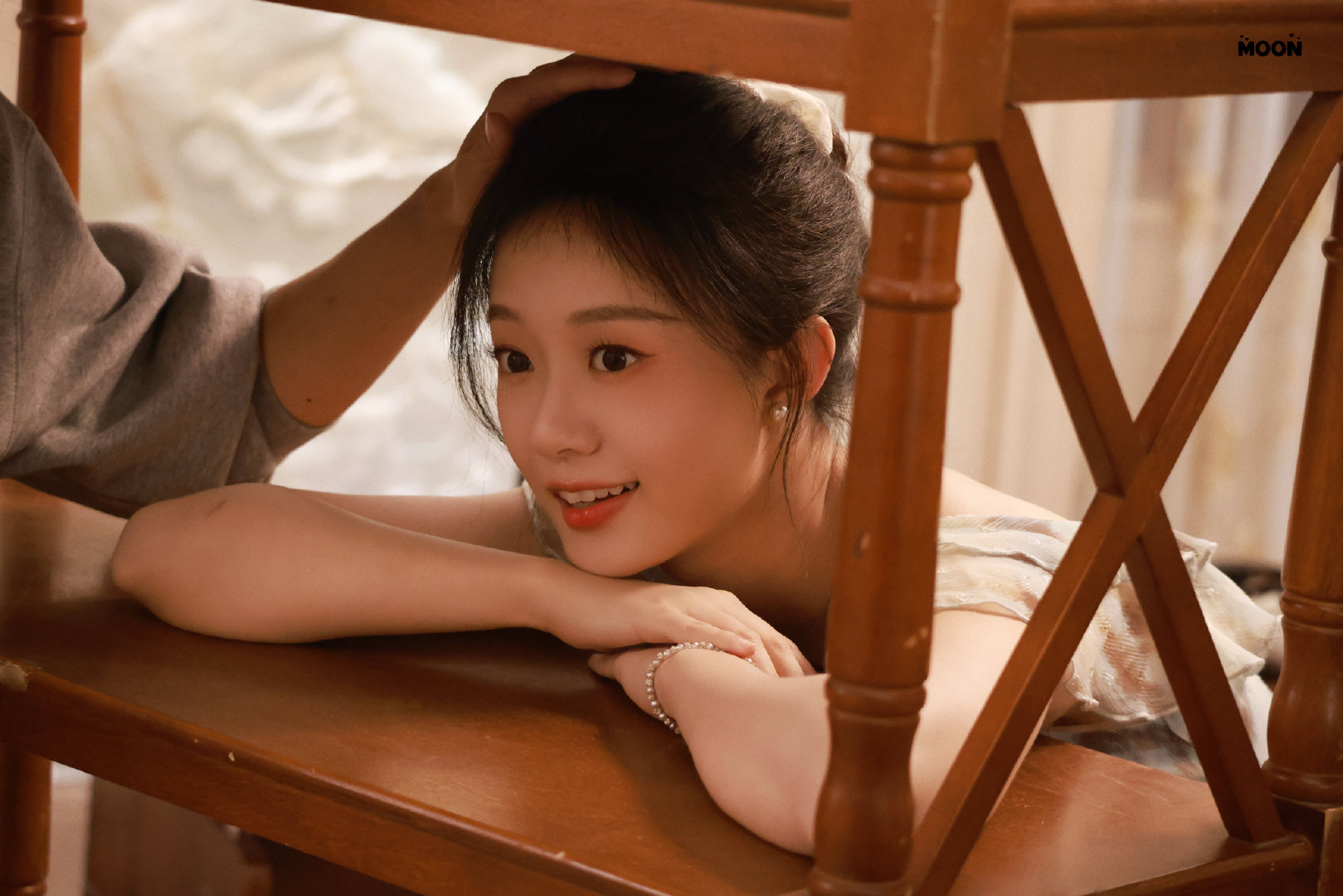 蓝芊柠来咯🦋💙
10月6日 00:06不见不散。
#向全世界安利侯呈玥# ​