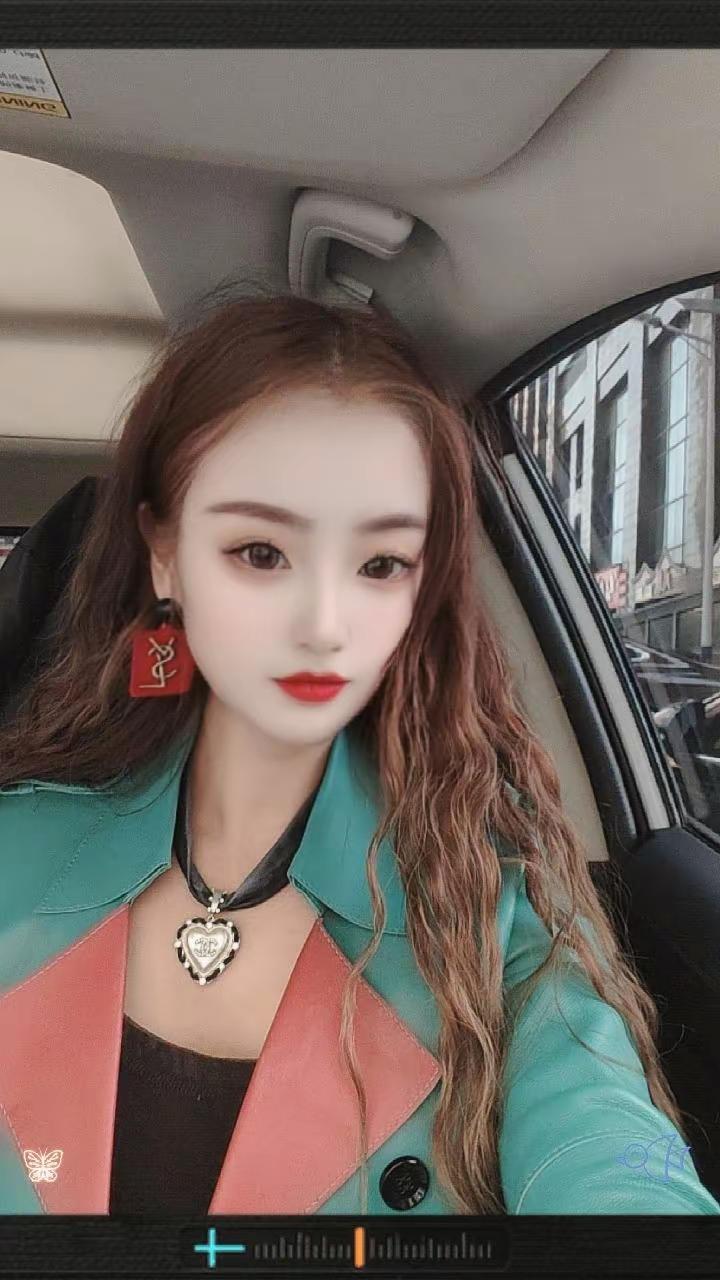 <p>做优雅气质女人 可甜可酷可温柔的小姐姐 每天都要美美哒 开心面对...