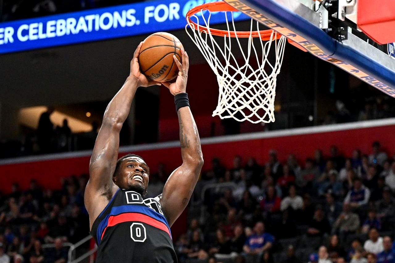 活塞这球真悬了！东部第一打附加赛上来的第八，居然1:2落后了？    ...