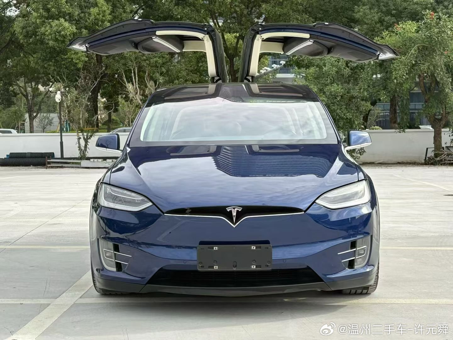 特斯拉Model X 75D
2017年5月上牌，11.2万公里
花小钱可以体验高端特斯拉 ​
