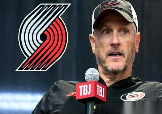 别再骂开拓者老板抠门了。 换你，你也不会给一个从内部开始烂掉的房子，再...