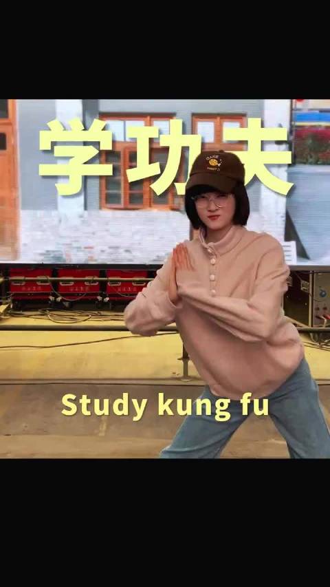 剧宣排面直接拉满🔥！
全方位预热就位，圈内好友纷纷助阵打call，好人缘实力尽显。
万事俱备，即刻奔赴《生逢其时》，坐等齐时登场！