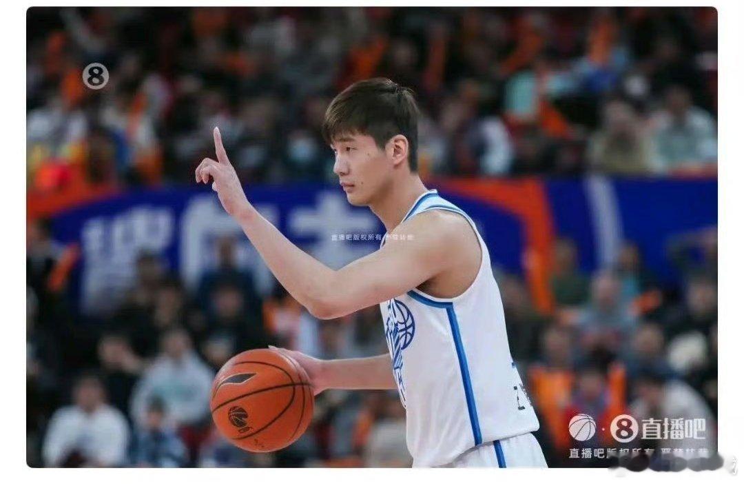 消息源:  据我了解，山西汾酒男篮新援王俊杰将于近两日抵达太原，与球队...