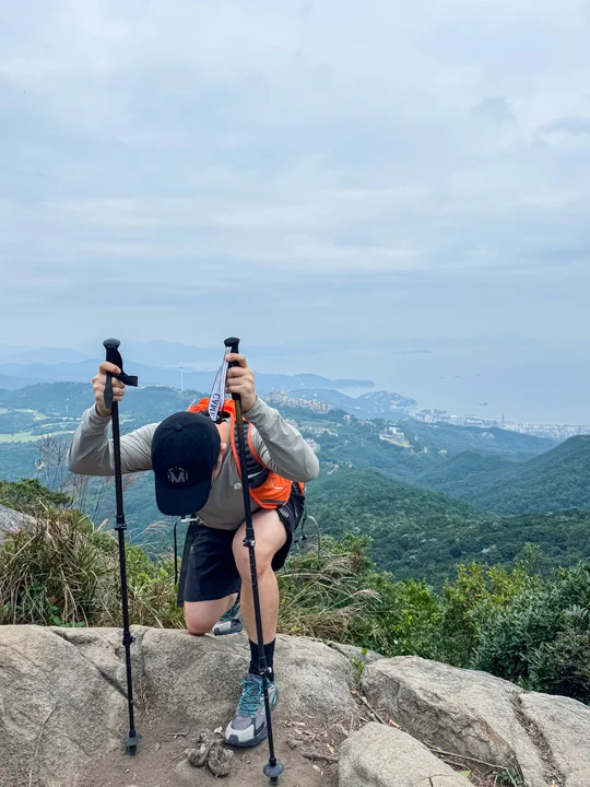 马峦山穿越梅沙尖，山海连城美景轻松拿捏