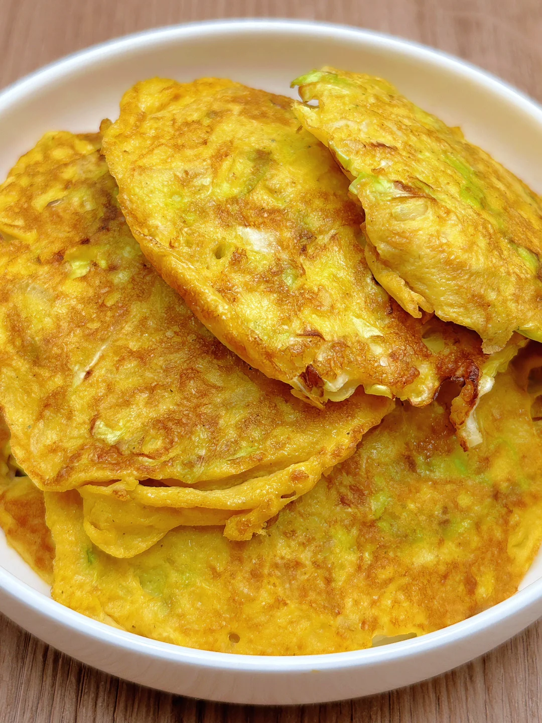 这个包菜鸡蛋饼也太好吃了，一个饼才20大卡