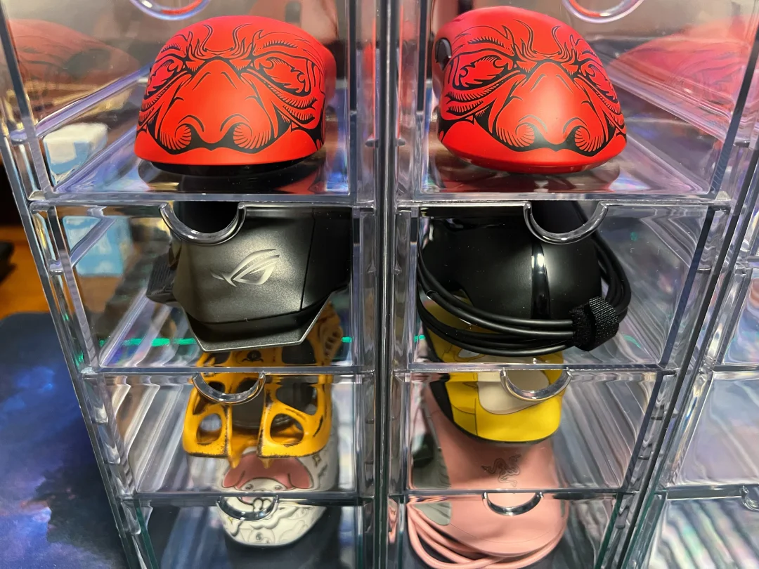 已集齐两盒，今年计划集十盒，大伙儿如果有不错的鼠标可以推荐我一下～