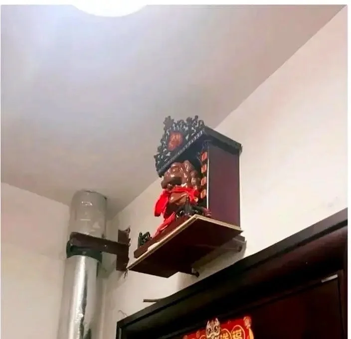 家人们，紧急求助！这到底是啥，真会有影响不？