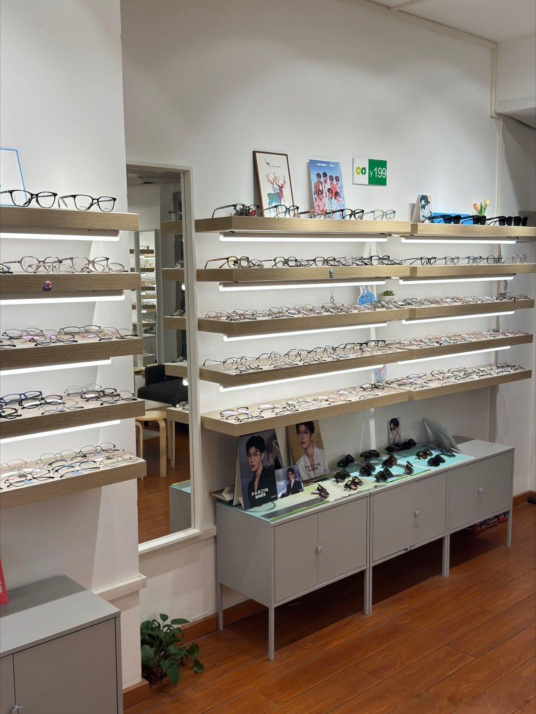 广州配眼镜，推荐这家店～一直以为儿童离焦镜片都特别贵，直到遇到刺鸟，几...
