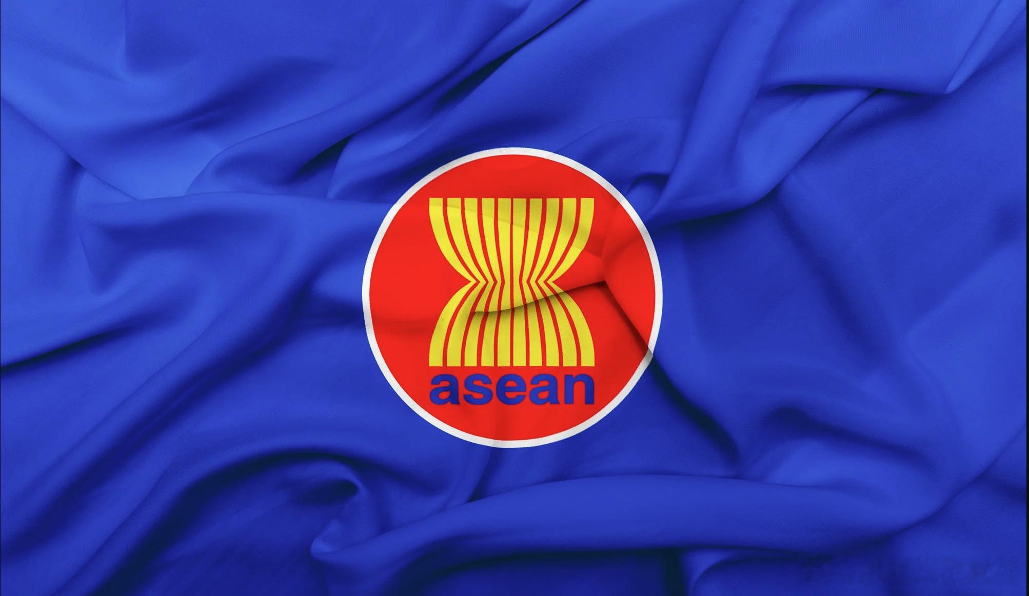 东盟在大国关系中的政策取向

近年来，美国与东盟持续扩大在政治、经济和安全领域的交流。与此同时，东盟成员国也继续同中国以及其他外部伙伴发展关系。

东盟国家普遍重视地区合作机制，希望通过东盟主导的平台促进对话、降低误判风险，并在不同伙伴之间保持灵活的合作空间。各成员国的具体政策取向并 ​
