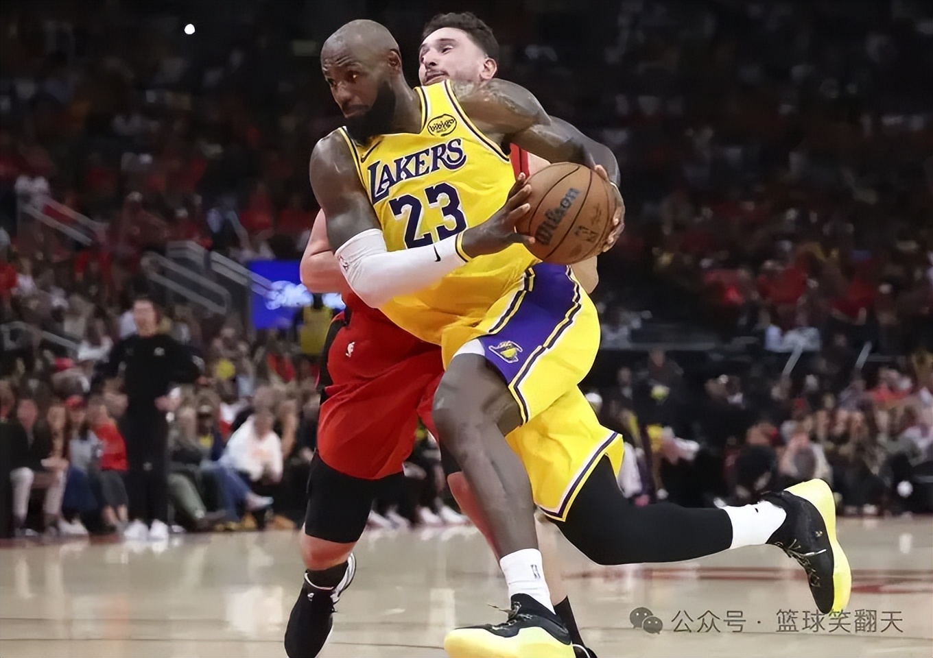 火箭大胜湖人扳回一局 球迷们又做起了4:3翻盘的大梦