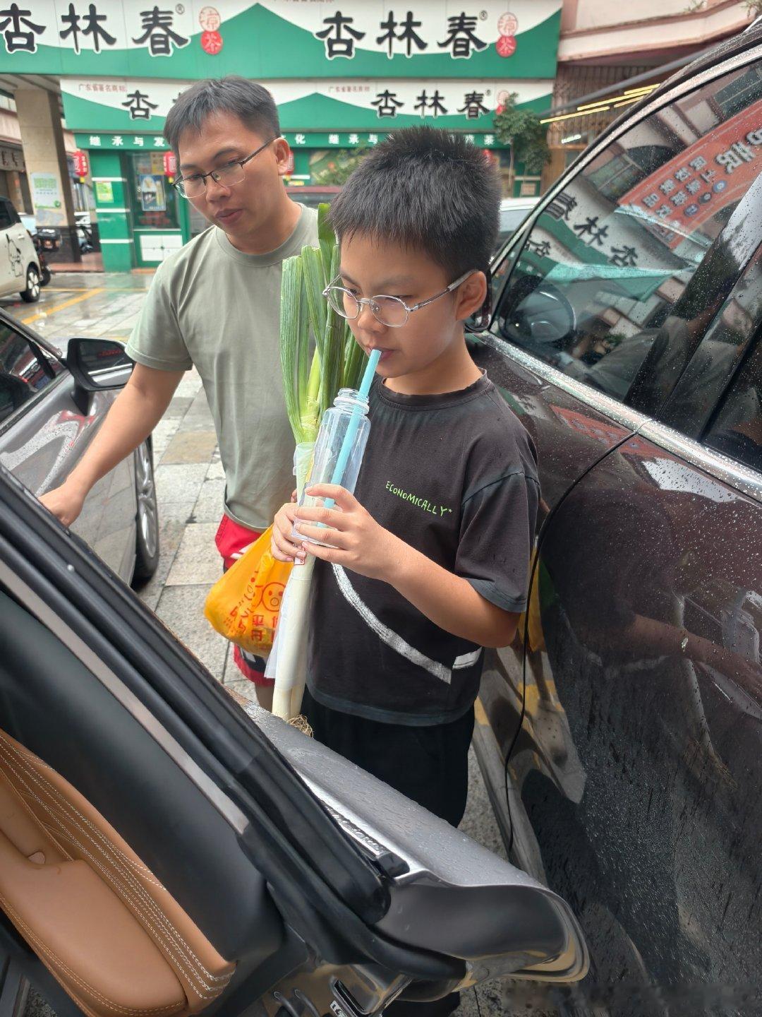 去佳佳美下午茶，买菜去婆婆家煮饭！！顺便赶烂尾楼[偷笑][偷笑][偷笑] ​