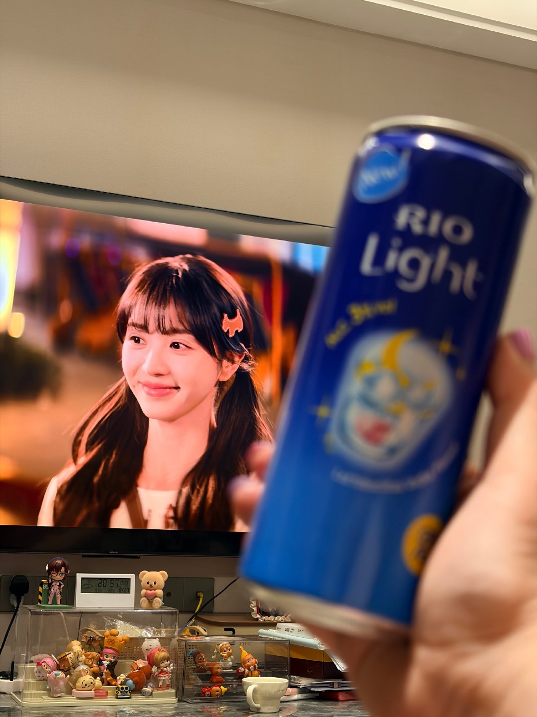 喝RIO看小田🥂#田曦薇[超话]# 微醺刚好～ ​