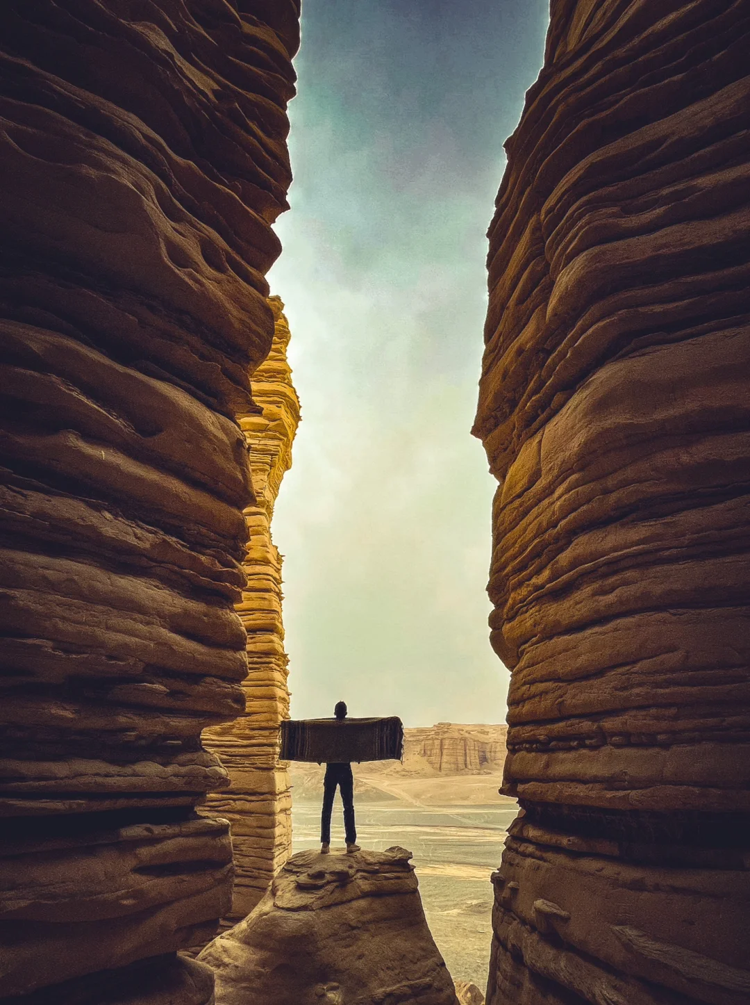 不是外星，是新疆哈密大海道！超震撼的美景！