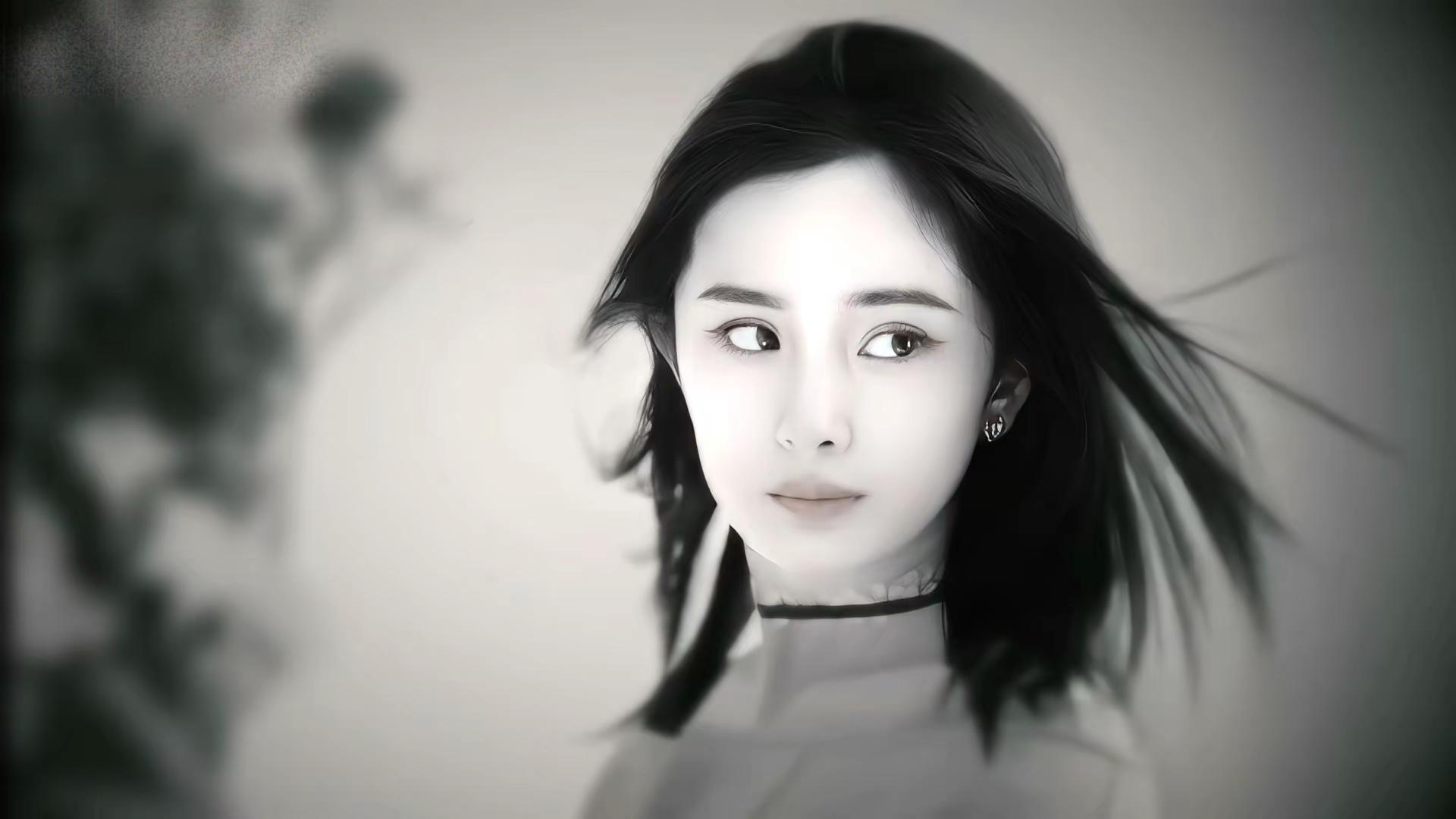 灰度的画面里，杨幂也干净的好好看 古早 厌世脸一点都不厌世 真的好喜欢这张照片 风象氛围感