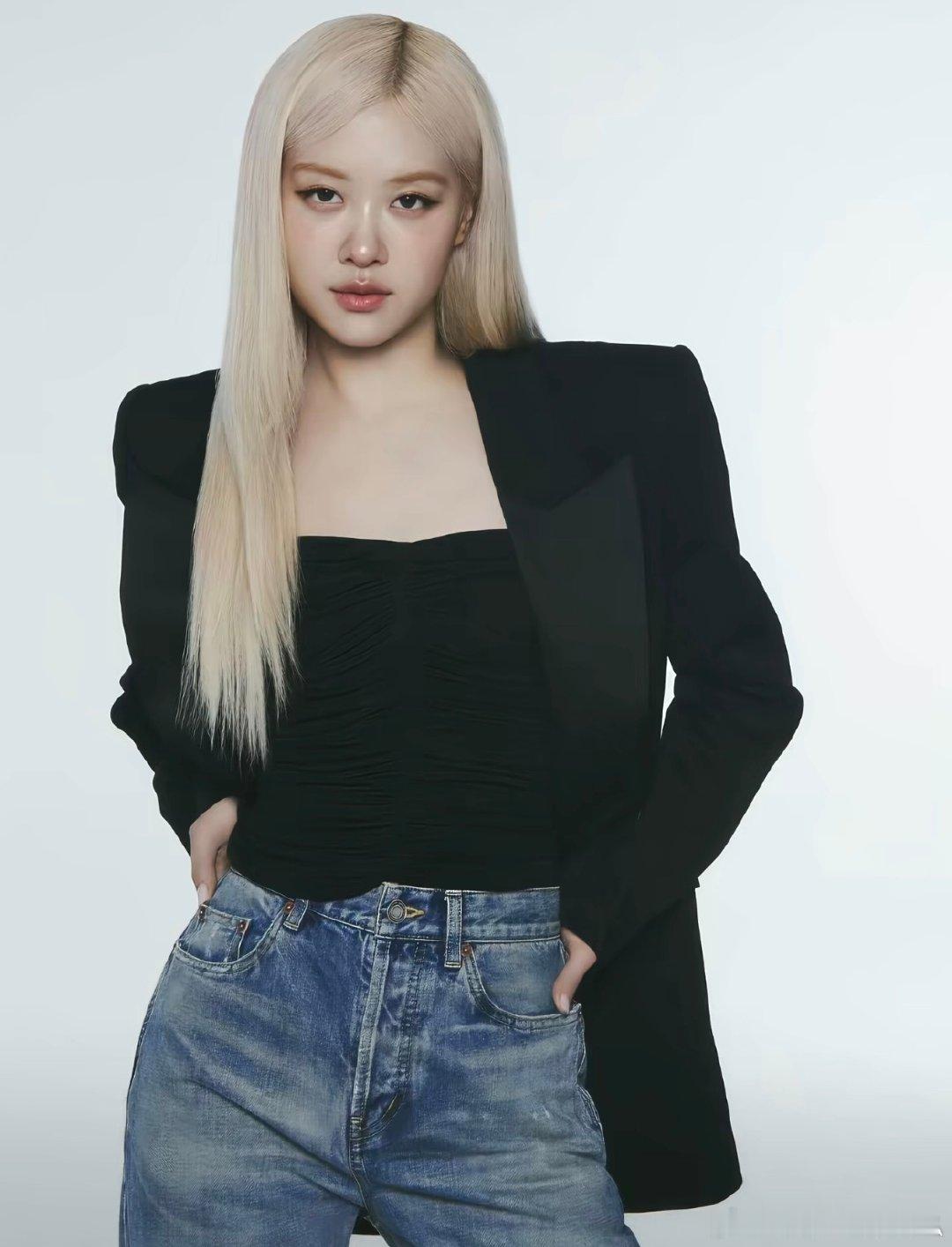 #ROSÉ[超话]##朴彩英kpop三奢女帝##朴彩英氛围美神##朴彩英唯一主唱# 

 和你隔着屏幕对视的那一刹那 我的心跳响彻世界

​