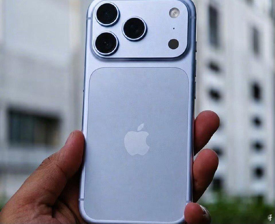 据说iPhone18 Pro Max的云浅蓝也叫浅灰蓝，采用雾面磨砂的...