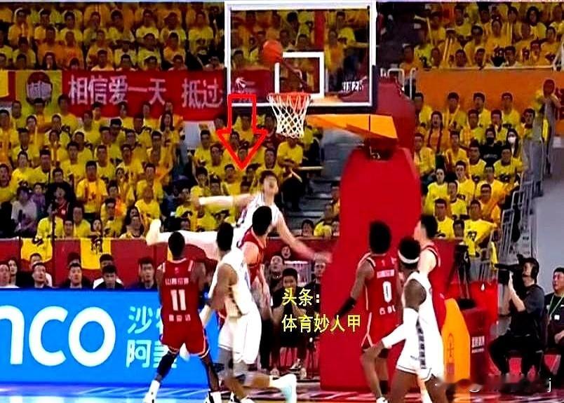 泪目！  曾凡博妈妈透露：“如果北京队打进总决赛，这孩子说就算拄拐也要...