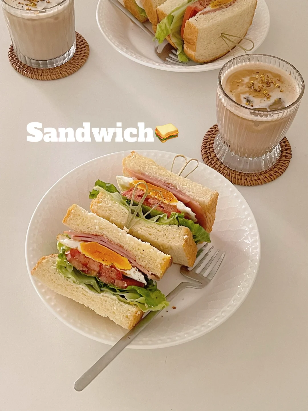 周末brunch两人食🥣料多多三明治🥪溏心蛋🍳