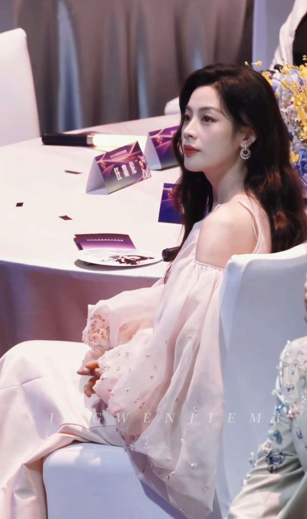 所有人感受 今晚如此貌美的君～☺️陈丽君 青年戏曲传播者