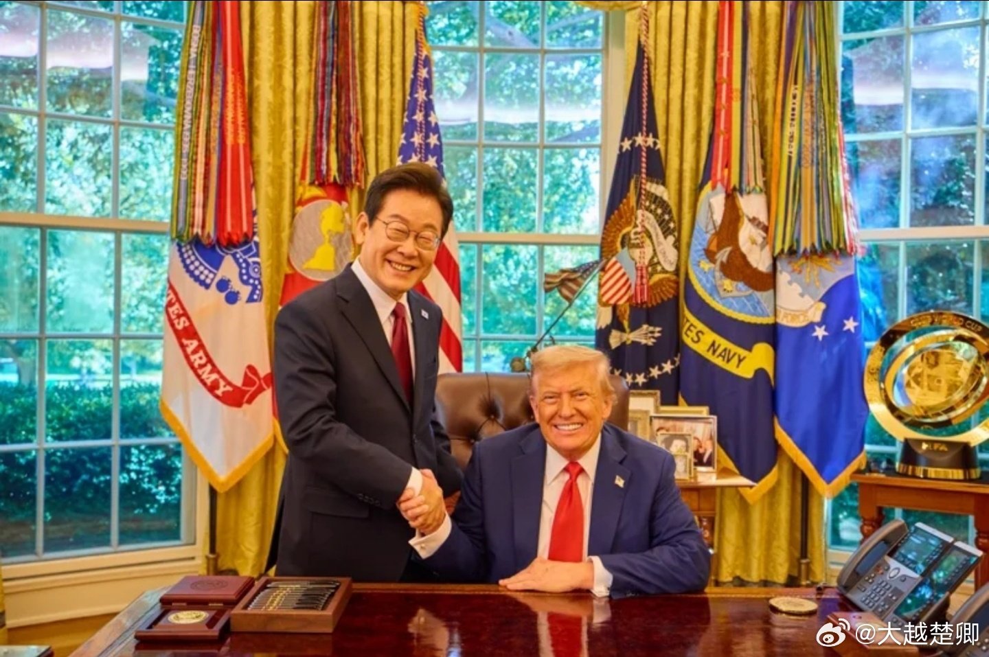 韩媒称，韩国正准备向霍尔木兹海峡派兵参与护航，并计划在年底前完成部署。
舆论解读说，韩国政府这是屈从特朗普施压，不得已为之。 ​