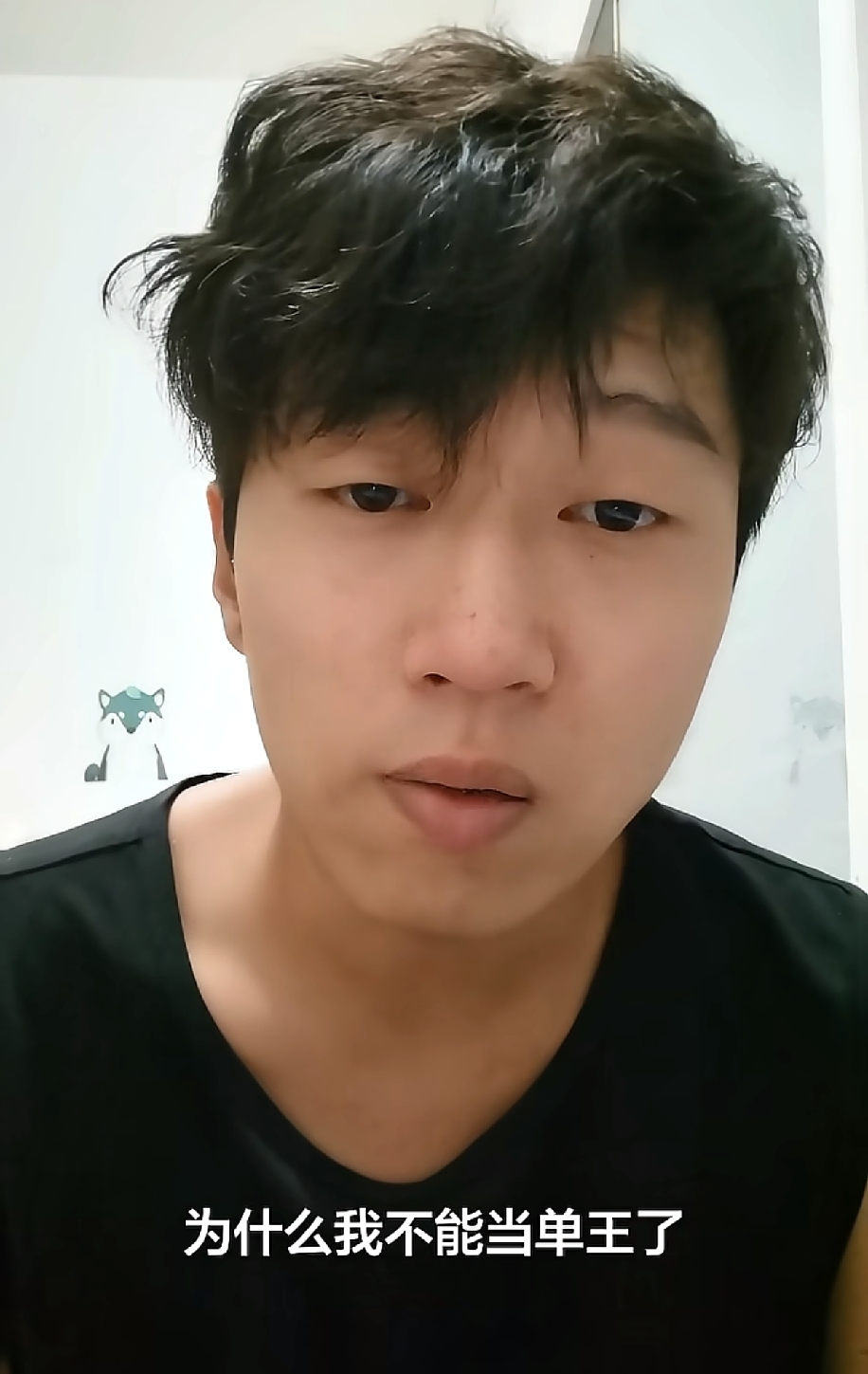 外卖普通骑手和单王的差距，真的不止勤快那么简单
 
终于看懂！普通骑手和站点单王，根本不是吃苦的差距，是跑单思维和效率的天壤之别。
 
普通骑手送餐，习惯性到楼下先打电话、等人取餐，等电梯、耗时间，一单要耽误好几分钟，一天累死也跑不出量。
 
而真正的单王全是高效操作，熟小区、熟商圈，能放门口的绝不