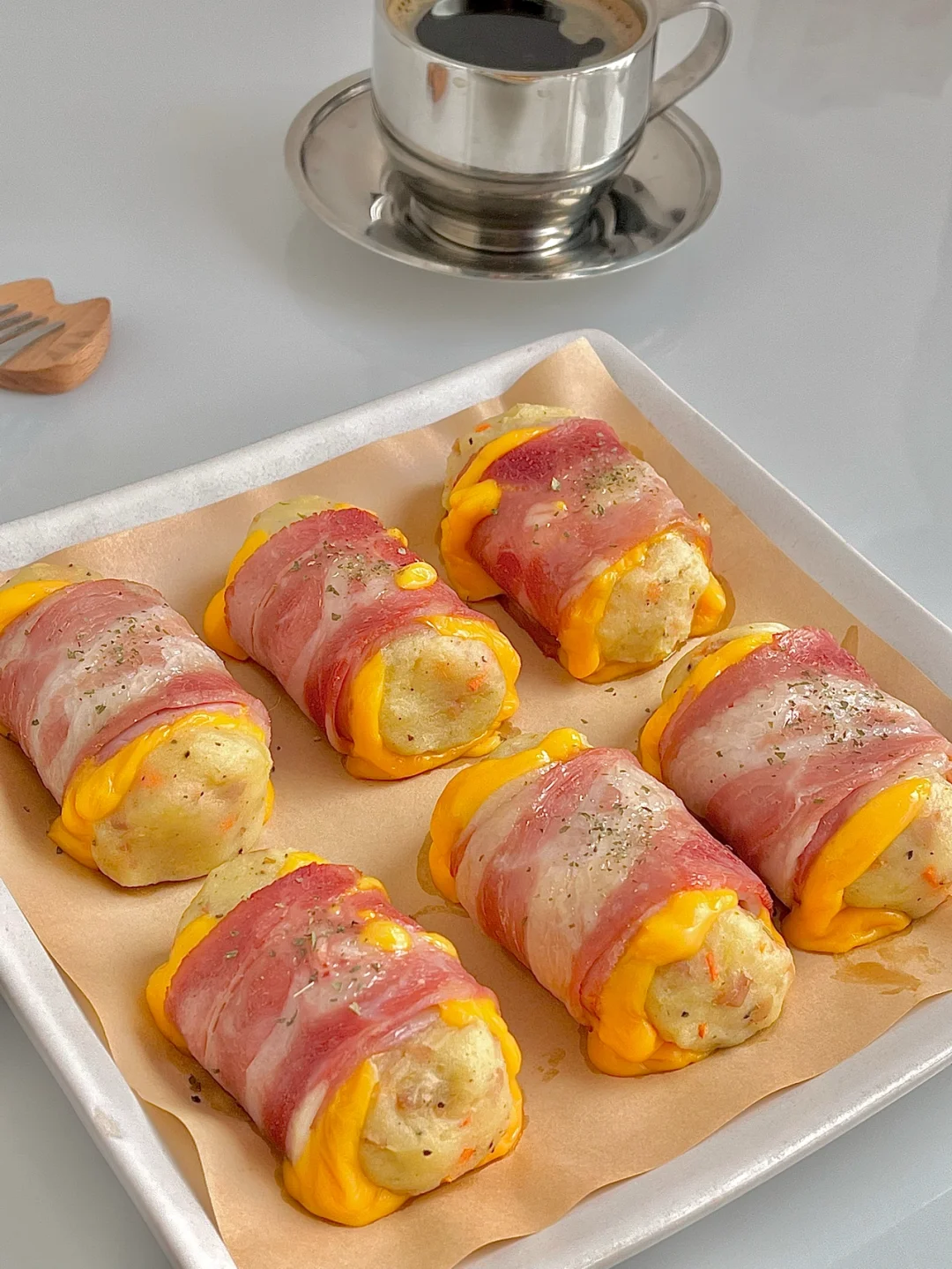 ✨新年美食系列｜爆浆的芝士土豆泥培根卷😋
