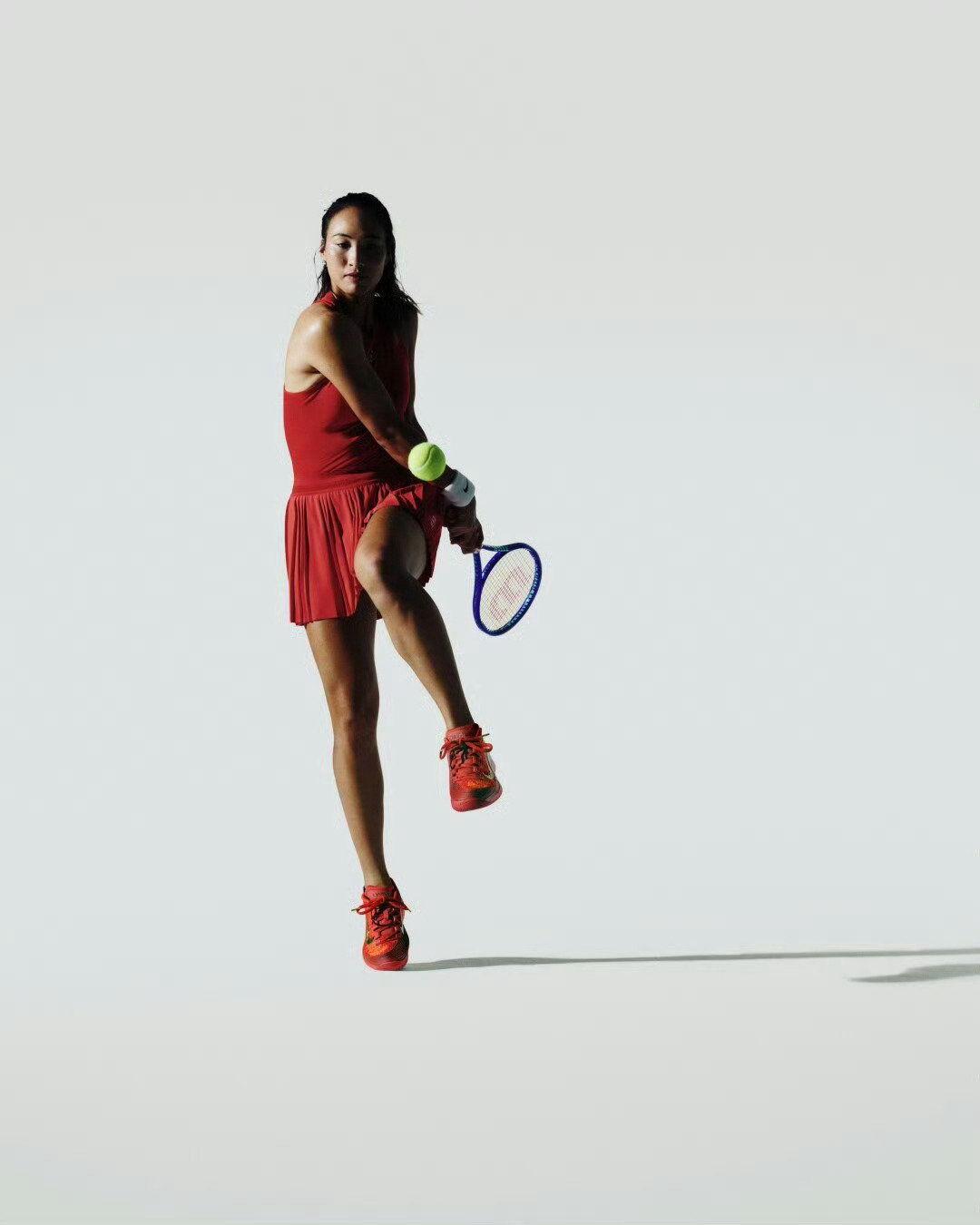 红红火火开启中国赛季
NikeCourt满灌之城系列🍑旗舰店首页也在预热了
你文将搭配专属设计的vapor12登场
新款专属鞋有qinwen 奥运金牌 中国风花纹 凤凰涅槃等元素非常好看
十分期待中国赛季的各种大片
#郑钦文[超话]##郑钦文即将开启中国赛季##网球talking大会# ​