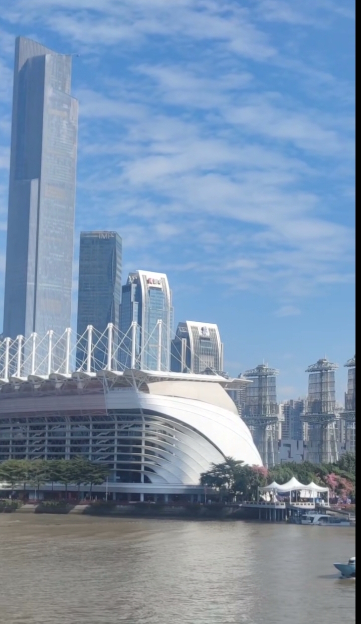 遛弯珠江边海心沙随手一拍