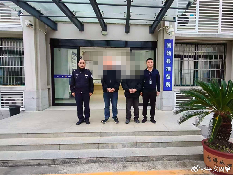 【靠谱！固始公安破案、治乱、解纠纷】

失窃追赃、整治乱象、调解邻里纠纷
固始公安一如既往
闻警即动、快速处置
用心回应群众诉求
用实际行动守护辖区平安稳定

一

日前，固始县胡族铺镇一超市员工报警称

超市内部分酒水和糖果被盗

接警后，胡族派出所高度重视

民警第一时间核查取证

发现一男子 ​