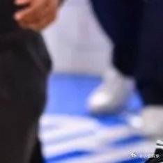 NBA季后赛继续进行，圣安东尼奥马刺队客场赢下西部冠军。文班亚马得到2...