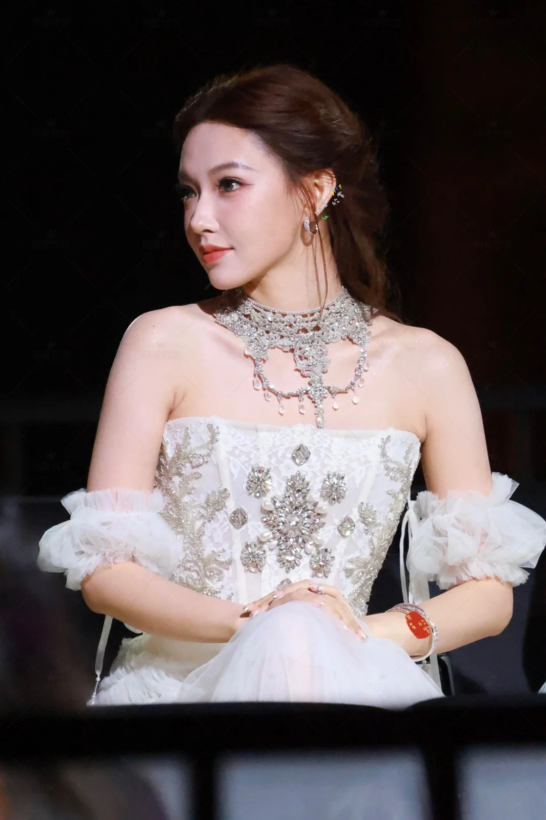 公主程潇，侧脸美貌杀