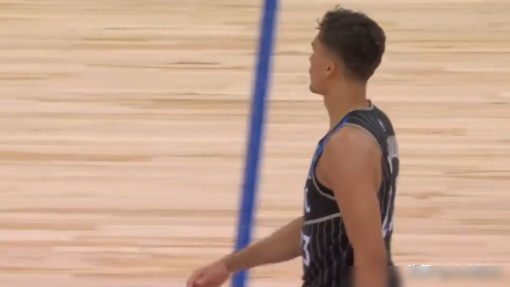 7分钟被打个30-3，你当是假球？别傻了，魔术球星已经放话：教练莫斯利...