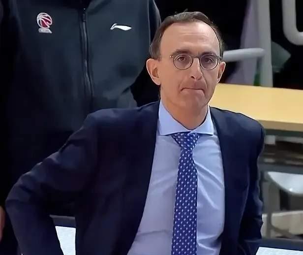 恕我直言！辽宁男篮只要做好三点，战胜山东队并不难，辽鲁这组对决确实有点...