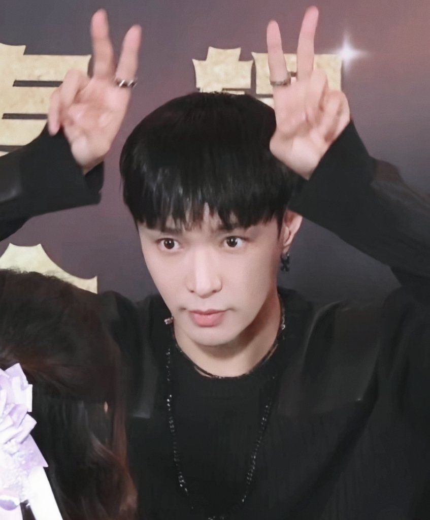 天呐完全小兔 ​