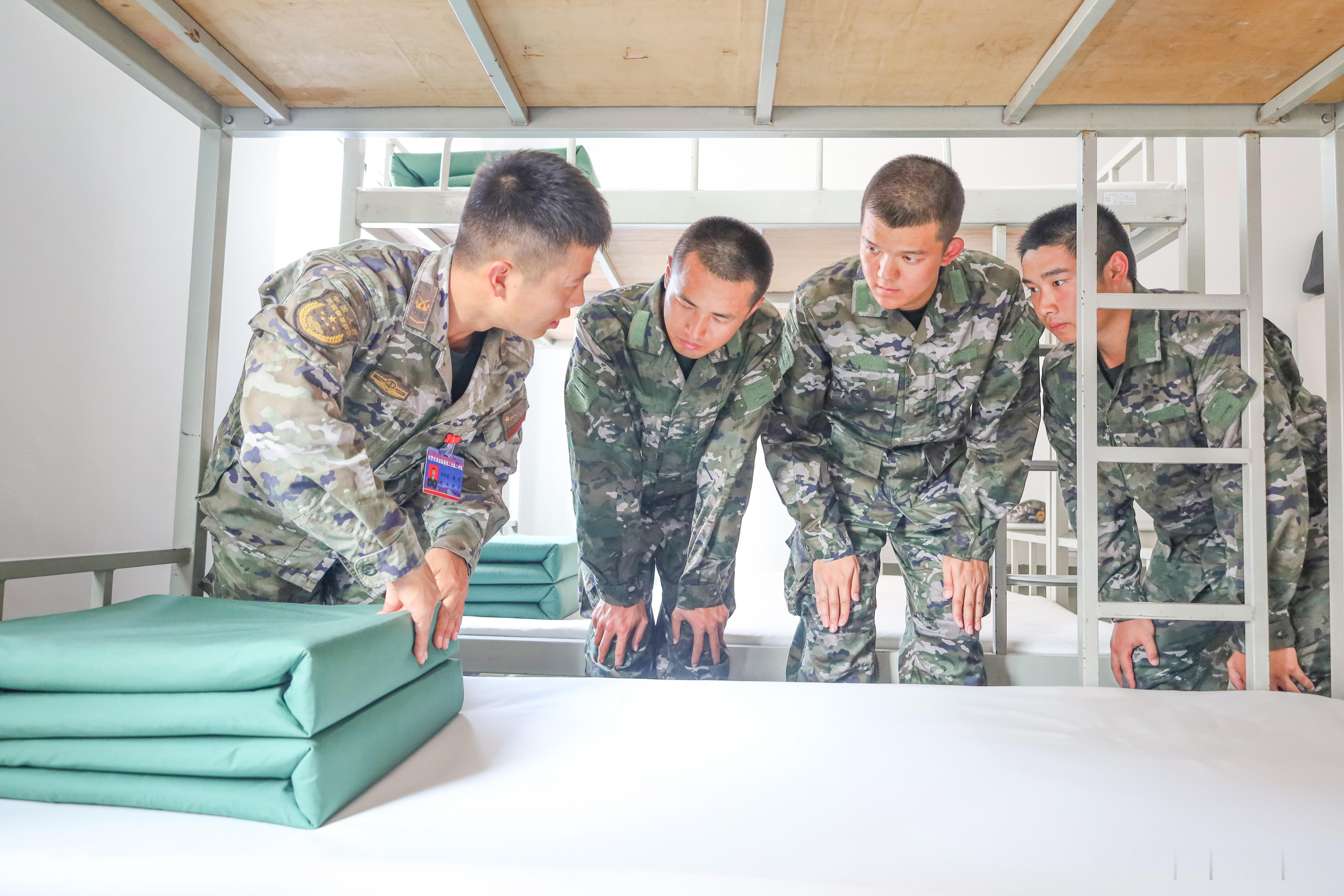砺剑津门酬壮志，淬火戎旅铸初心。近日，2026年秋季入伍新兵从五湖四海...