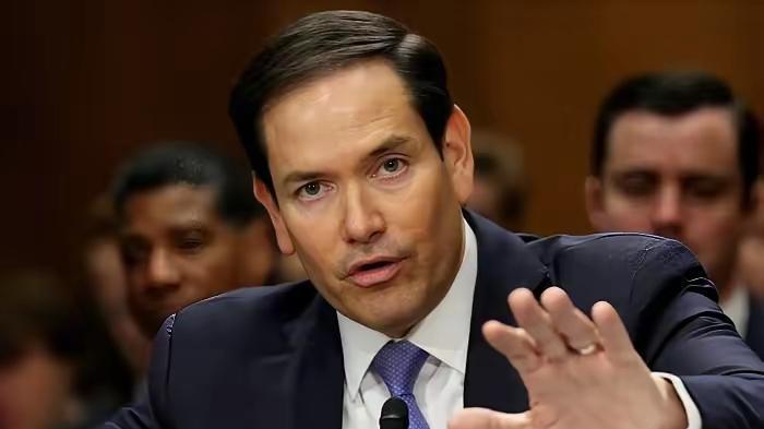 加拿大突然对中国电动车“开闸”，华尔街日报看不懂了。 100%的关税...