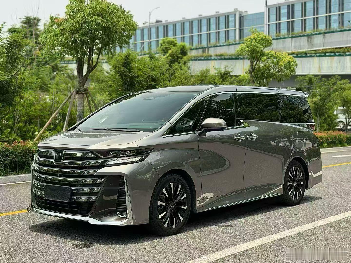 2024
威尔法 至尊行政版
44000KM#汽车[超话]##丰田[超话]# ​