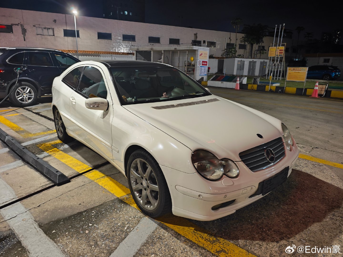 图1 丰田Spade
图2 斯堪尼亚 560R
图3 mini cooper
图4 宾利欧陆GT
图5 6 奔驰C230 K sport coupe
图7-9 奔驰C 改C55外观 ​