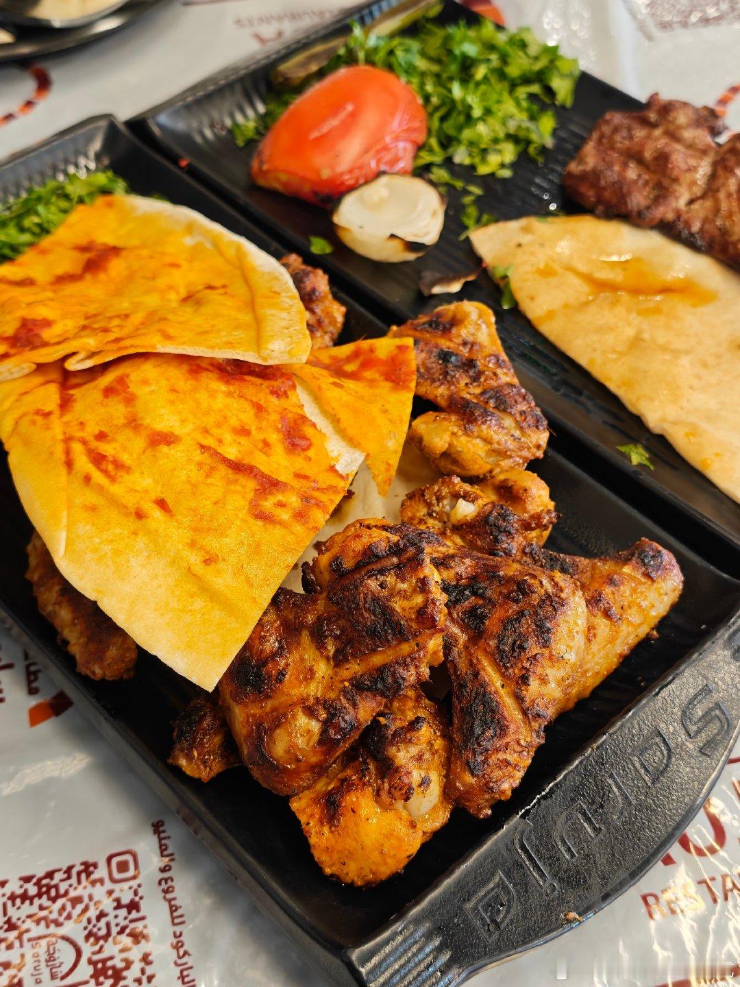 叙利亚烤肉Saruja Restaurant，依旧好评！！  ​