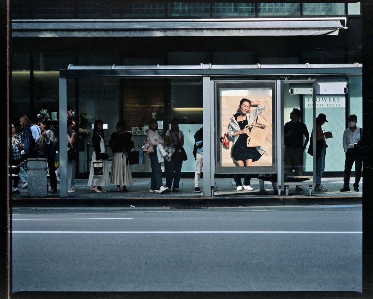 #刘雯[超话]#Prada Days of Summer 2026线下投放

p1 青岛海信（图源p2 东京银座（图源）
​p3 荷兰阿姆斯特丹机场（图源） ​