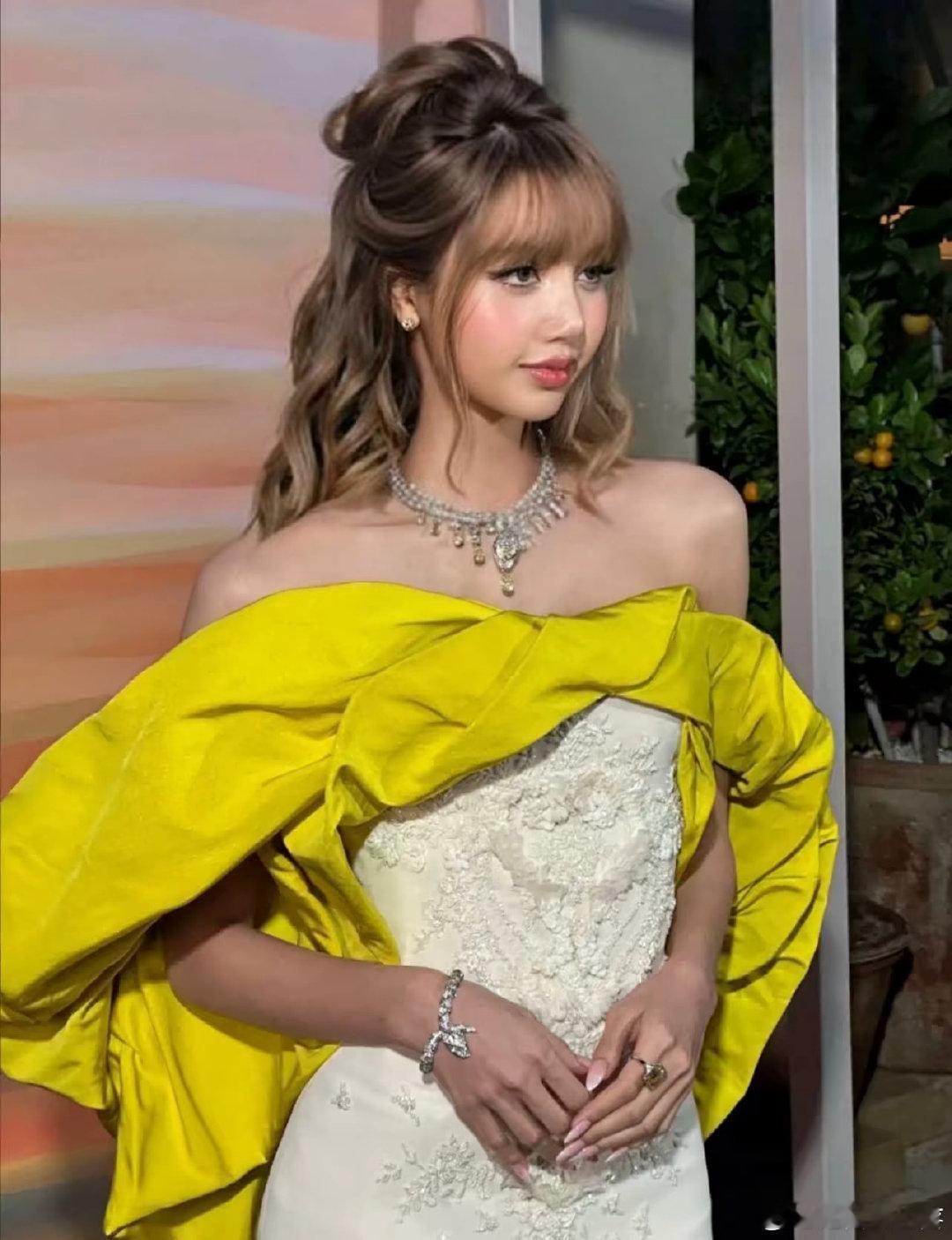 #LISA[超话]# 泰兰德小公主 ​