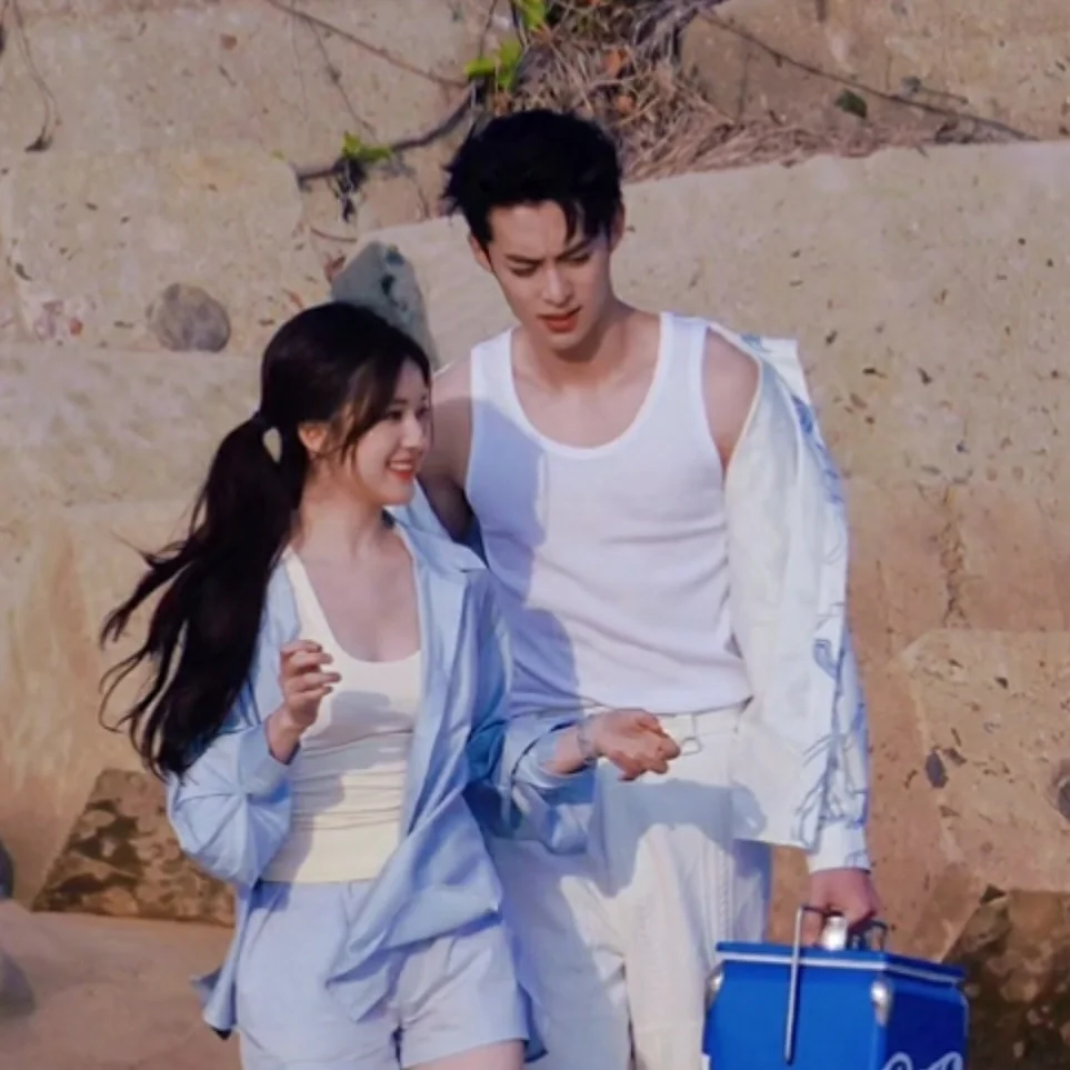 巨好看的娱乐圈甜宠文！顶流歌手x水墨画家