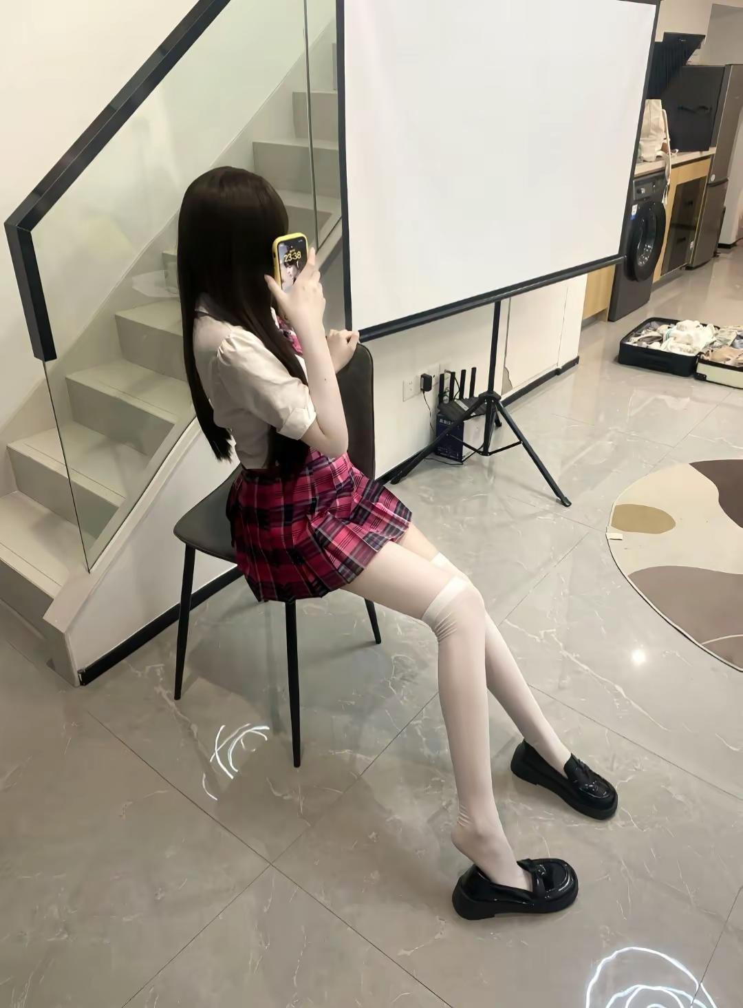 <p>jk制服女孩 <!--{img:0}--><!--{img:1}...