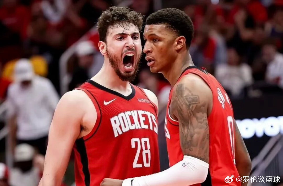 NBA：雷霆 VS 火箭
2026-10-16  08:30      雷霆在上一场主场对阵步行者的季前赛中历经加时以2分之差险胜对手，艰难拿下季前赛首胜，并结束此前的季前赛3连败。和此前季前赛3连败阶段相比，雷霆此役让哈腾复出，霍姆格伦和杰林威廉姆斯依旧因伤缺阵，米切尔则是轮休。不过从前三节的比赛数据来看，雷霆 ​