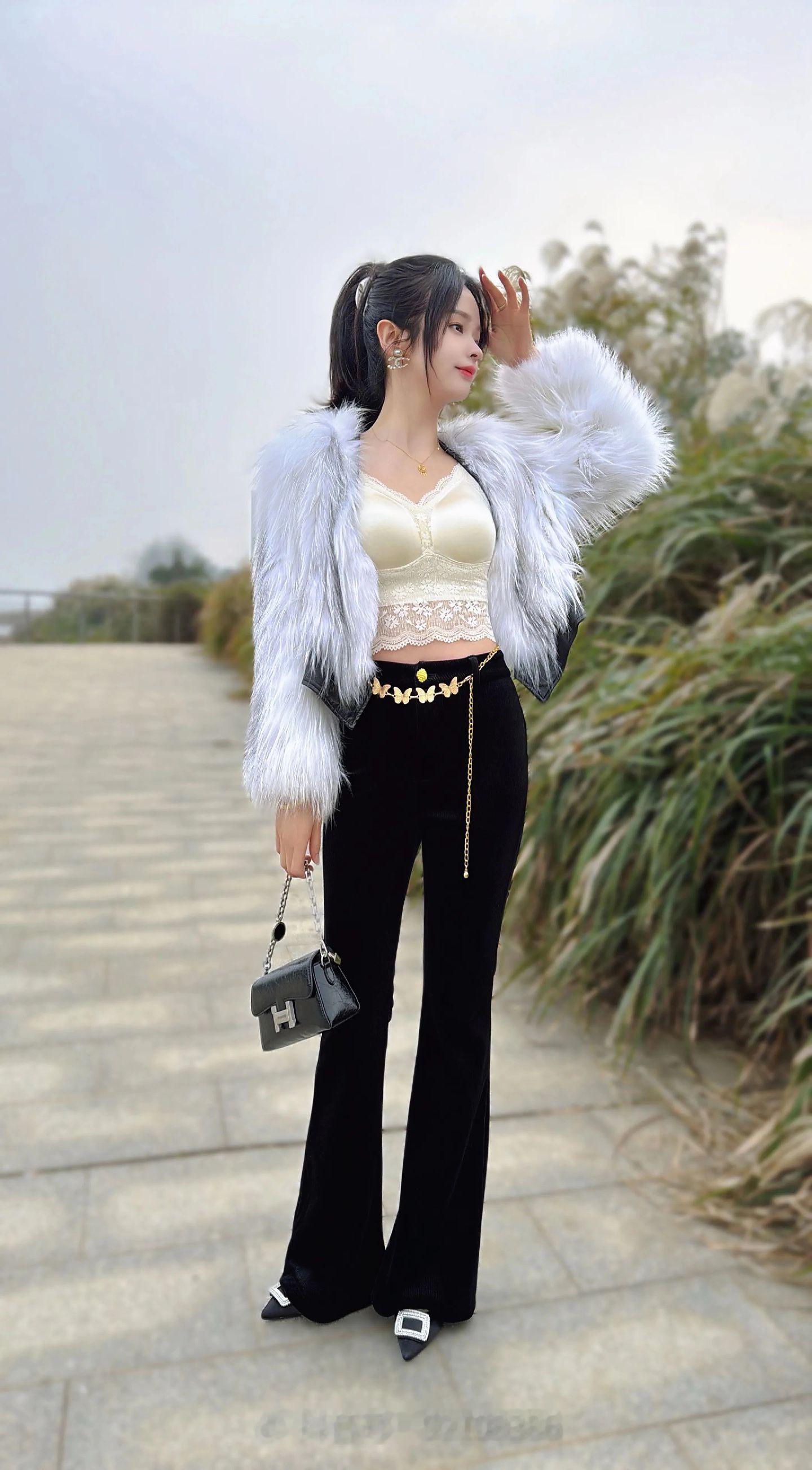 辣妹穿搭 心动的感觉 美爆了 甜美穿搭 优雅气质 每日分享