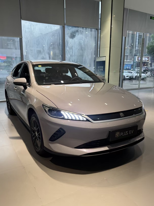 武汉秦 plus510km 灰色现车，国庆底价出！