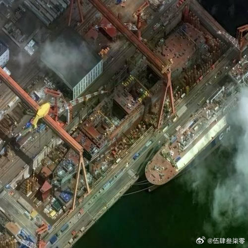 美国卫星拍到铁证！中国新型航母17个月就成型，五角大楼要被气哭了？ ​